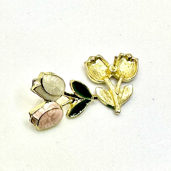 NWOT - Elegant Pink and White Tulip Earrings - Picture 5 of 8